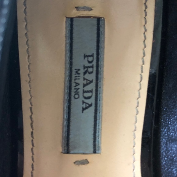 Prada flats with hearts - Picture 2 of 5